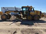 2011 Motor Grader John Deere 872G - Used for Sale, Worldwide Shipping - photo 1