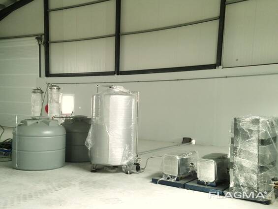 Equipment for intensifying the cultivation of commercial baker's yeast.