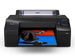 Impresora fotográfica Epson SureColor P5370 de 17" con kit de 10 tintas T55V UltraChrome PRO10