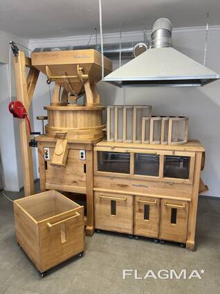 Stone mill The Miller D-50s with sifter