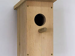 Solid pine birdhouse, bird feeder